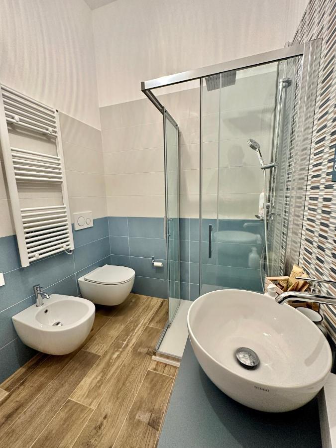 Bed Art Relaxing Suite - Appartamento Con Sauna Happiness Suite Gallery Сан-Бенедетто-дель-Тронто Экстерьер фото